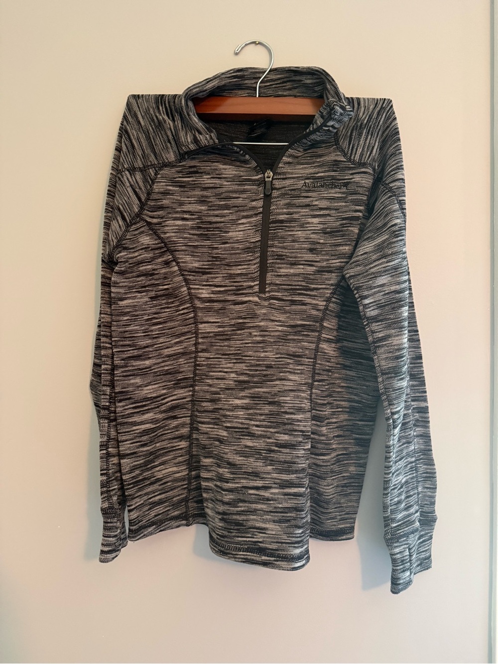 Avalanche Women's Black & Gray Heathered Quarter-Zip Jacket